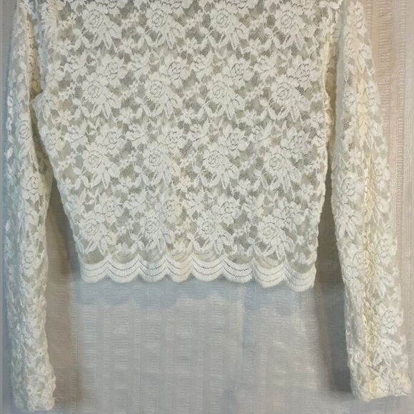 EUC Cream Lace Top - Picture 1 of 7